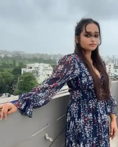 Ozhukarai Escorts